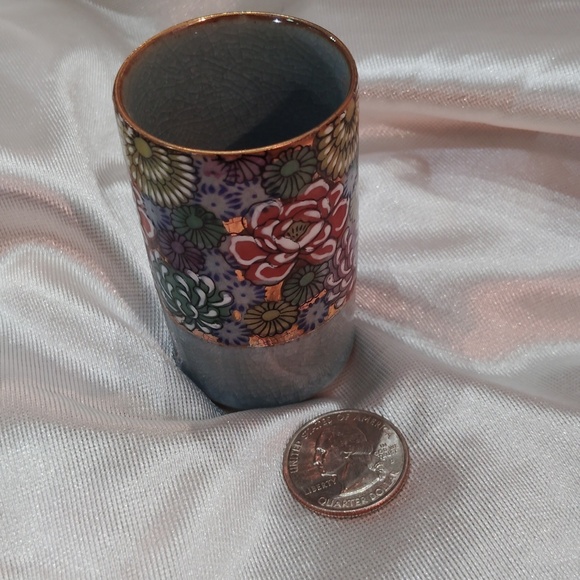 Vintage ceramic cloisonne shot glass sized cup or tiny vase - Picture 2 of 5